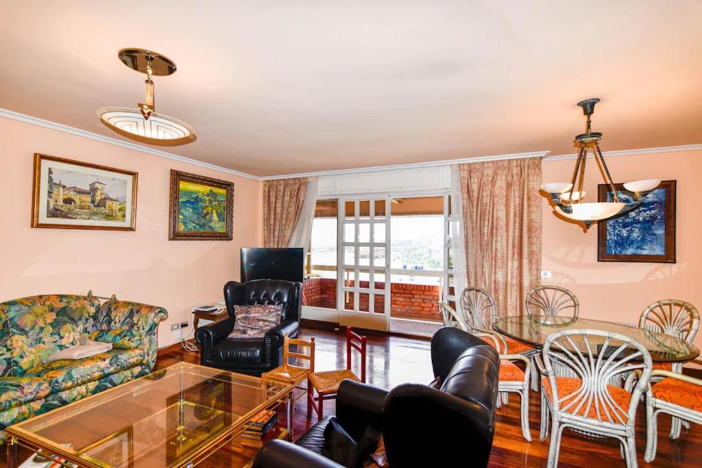 Vistas Increibles! A 3 Minutos De La Playa Con Wifi Apartment Santander Exterior photo